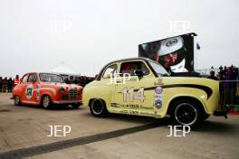 Silverstone Classic  28-30 July 2017 At the Home of British Motorsport Celebrity Race LEWIS Jonathan, DONNELLY Martin (team captain) Free for editorial use only Photo credit –  JEP 