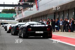 Silverstone Classic  28-30 July 2017  At the Home of British Motorsport  Parades Jaguar XJ220 Free for editorial use only Photo credit – JEP