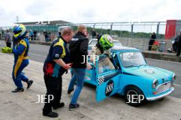 Silverstone Classic  28-30 July 2017 At the Home of British Motorsport John Fitzpatrick U2TC WHEELER Daniel, OWENS Endaf, Morris Mini Cooper S Free for editorial use only Photo credit –  JEP 