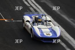 Silverstone Classic  20-22 July 2018 At the Home of British Motorsport 96 Andrew Beaumont, McLaren M1B Free for editorial use only Photo credit – JEP